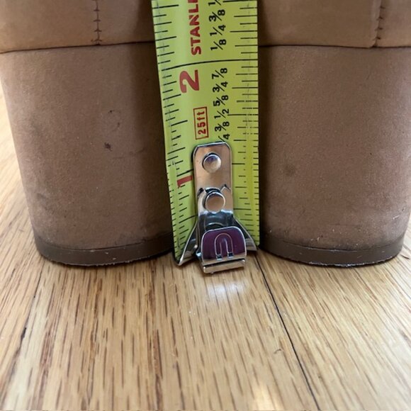 Steve Madden Irenee Block Heel nubuck Sandal in Tan size 6 - Picture 9 of 10